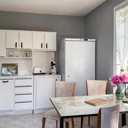 Dom wakacyjny 5 Bedroom Amazing In Payzac (Dordogne)