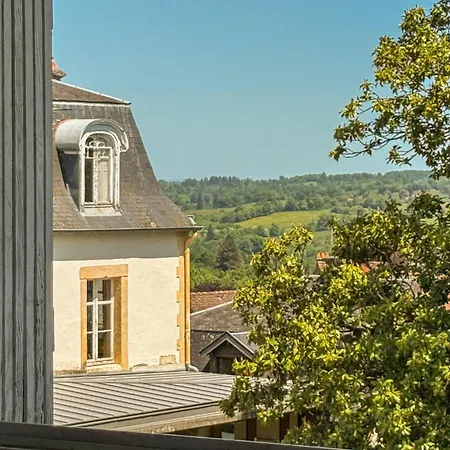 5 Bedroom Amazing In Payzac (Dordogne)