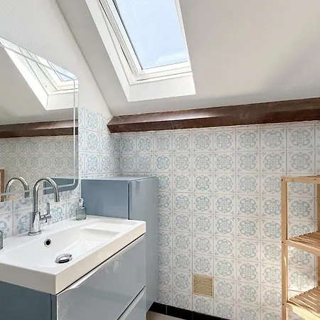 5 Bedroom Amazing In Dom wakacyjny *